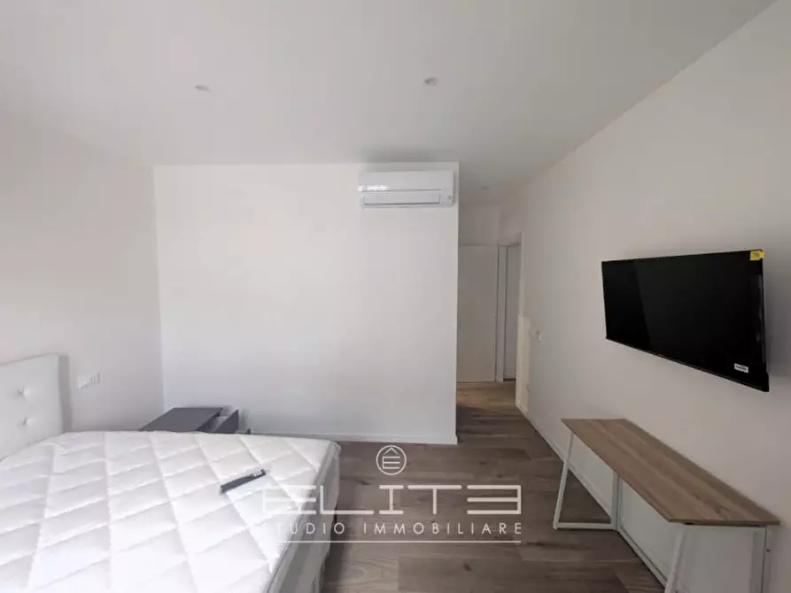 Immagine 11 di Appartamento in vendita  in Via Monte Pennino a Ancona