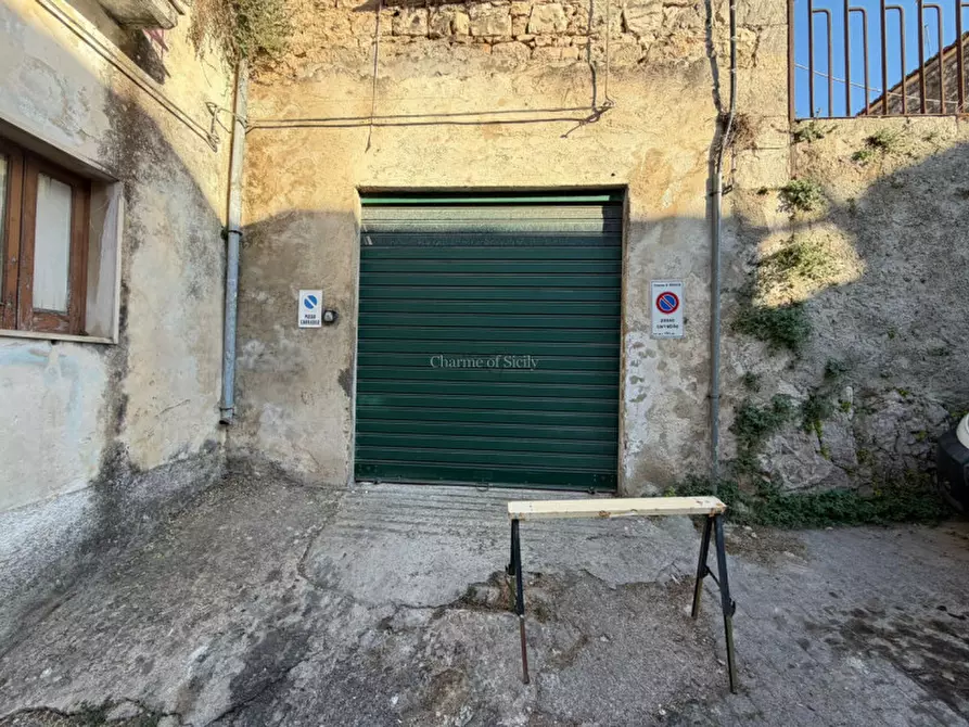 Immagine 40 di Casa indipendente in vendita  in Via San Andrea a Modica