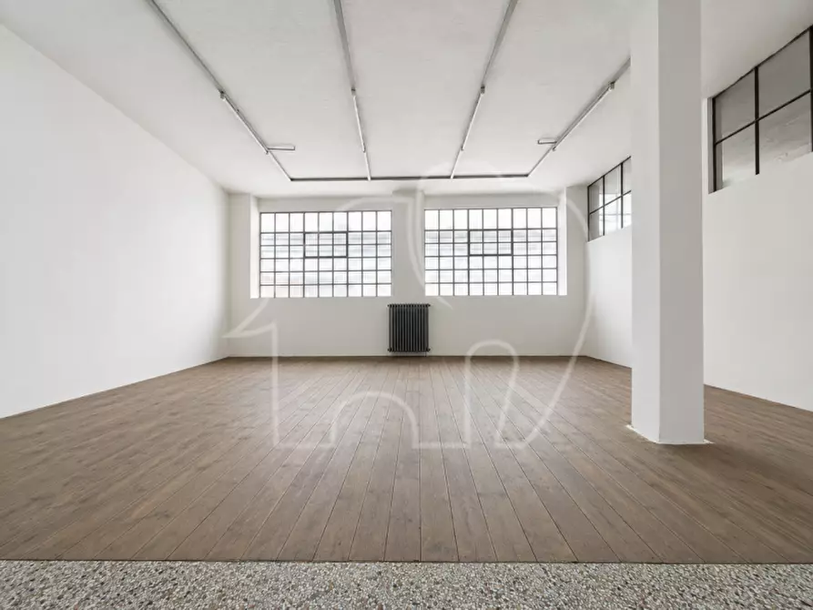Immagine 3 di Ufficio in affitto  in Via Renon - Rittner Straße a Bolzano