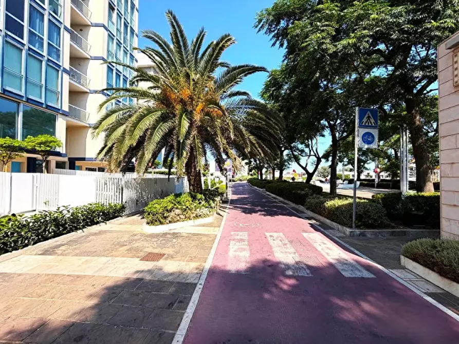 Immagine 4 di Appartamento in vendita  in Lungomare della Libertà a Riccione