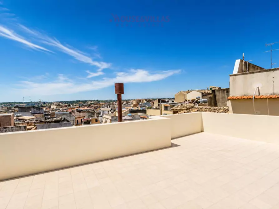 Immagine 1 di Appartamento in vendita  in Corso Vittorio Emanuele a Noto