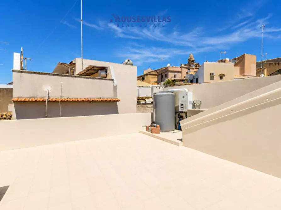 Immagine 2 di Appartamento in vendita  in Corso Vittorio Emanuele a Noto