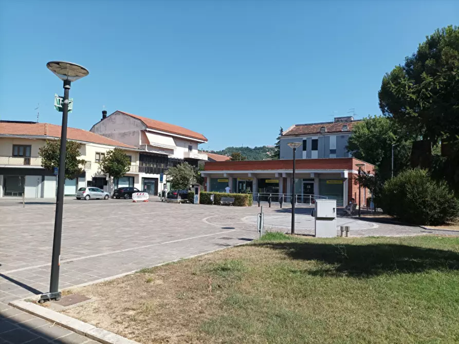Immagine 16 di Negozio in vendita  in CORSO ITALIA 125 a San Giovanni Teatino