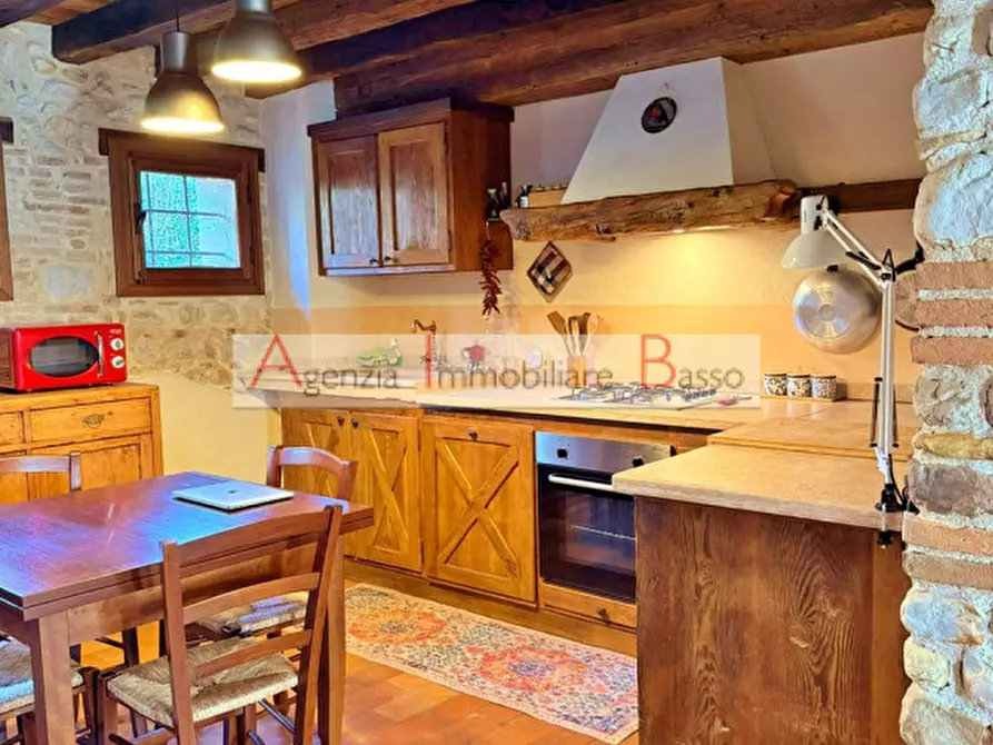 Immagine 11 di Rustico / casale in vendita  in via degli alpini a Castelcucco