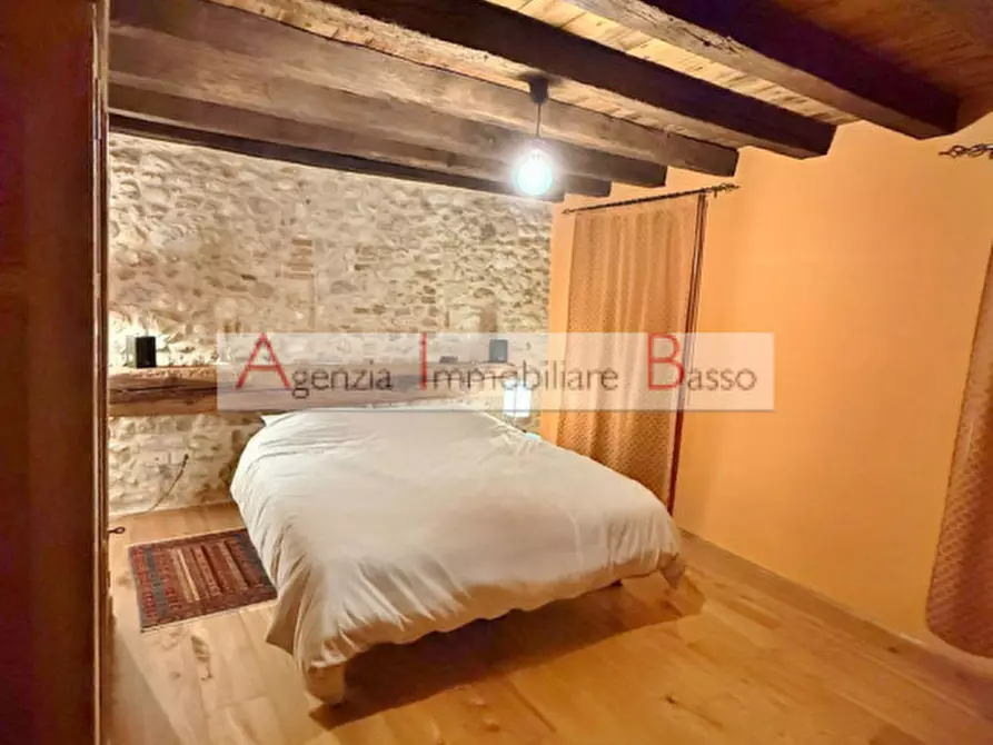 Immagine 18 di Rustico / casale in vendita  in via degli alpini a Castelcucco