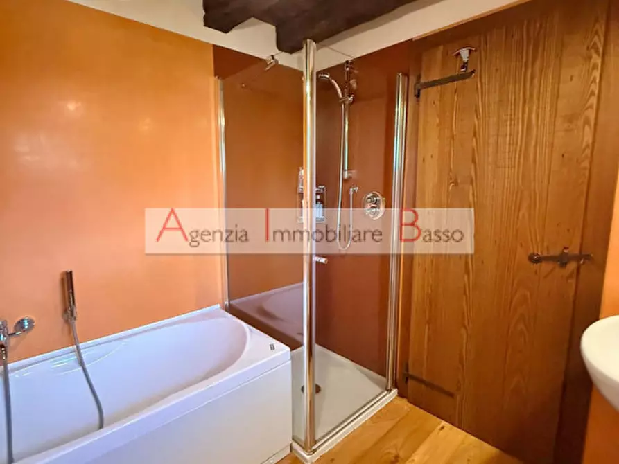 Immagine 24 di Rustico / casale in vendita  in via degli alpini a Castelcucco