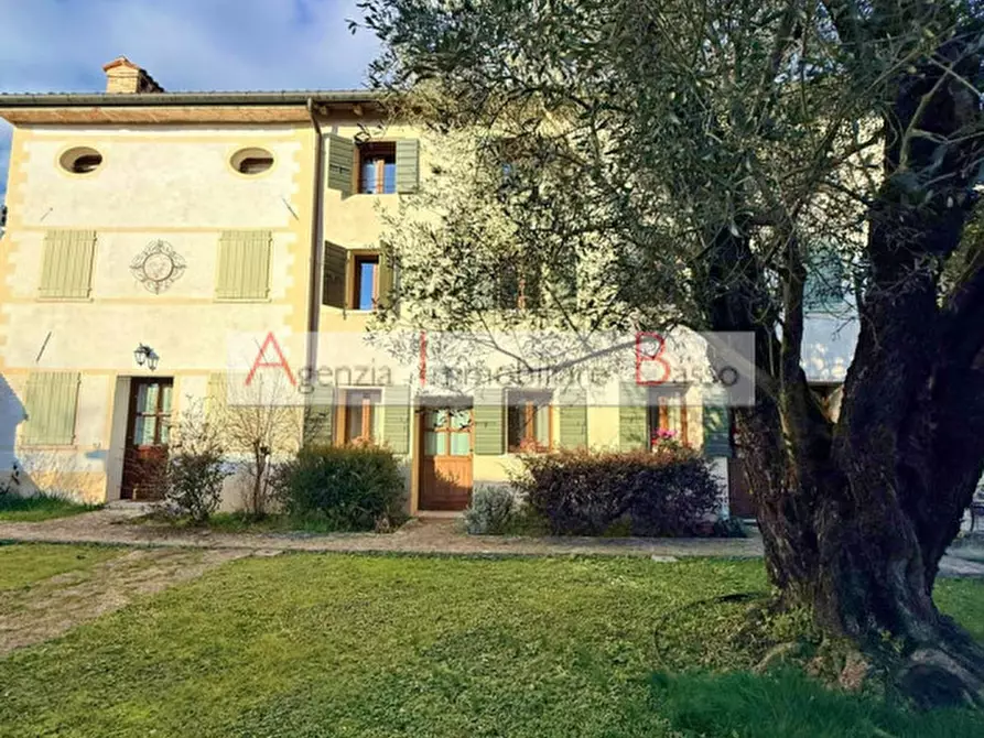 Immagine 27 di Rustico / casale in vendita  in via degli alpini a Castelcucco