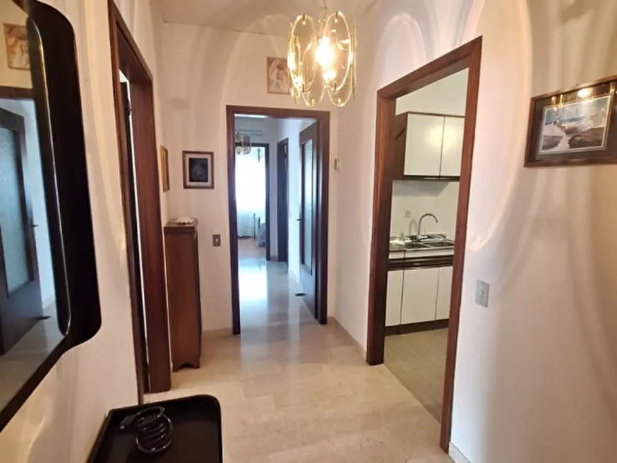 Immagine 5 di Appartamento in vendita  in Via Giosuè Carducci a Stra