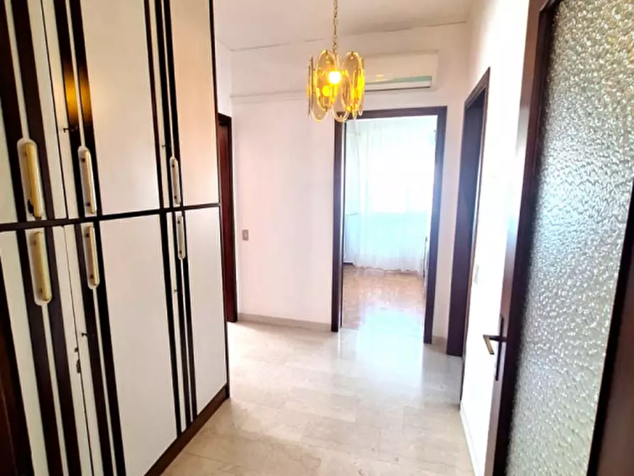 Immagine 6 di Appartamento in vendita  in Via Giosuè Carducci a Stra