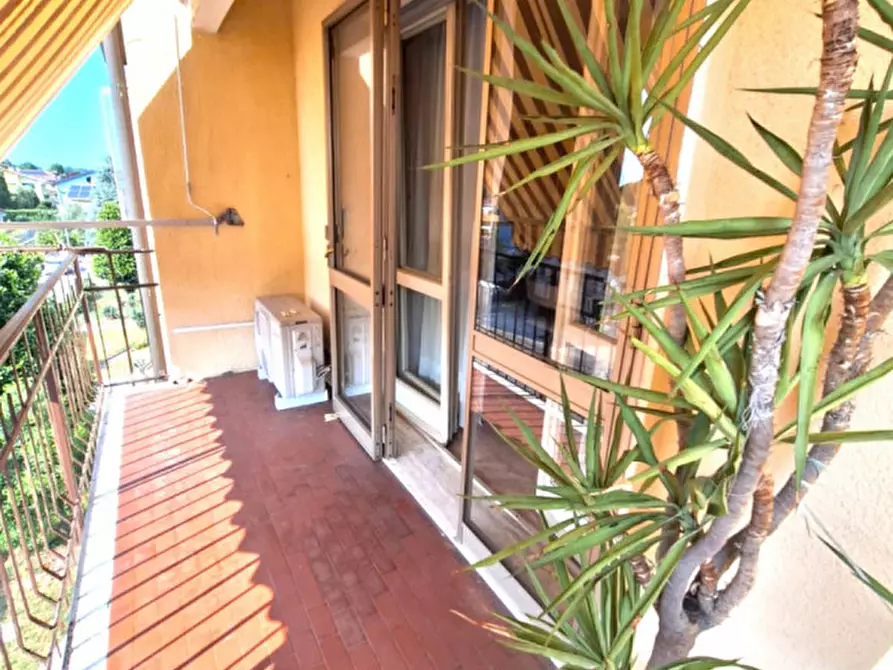 Immagine 12 di Appartamento in vendita  in Via Giosuè Carducci a Stra