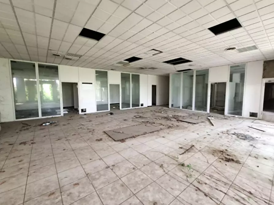 Immagine 3 di Capannone industriale in vendita  in Via delle Barazzine, 27017 Pieve Porto Morone PV, Italia a Pieve Porto Morone