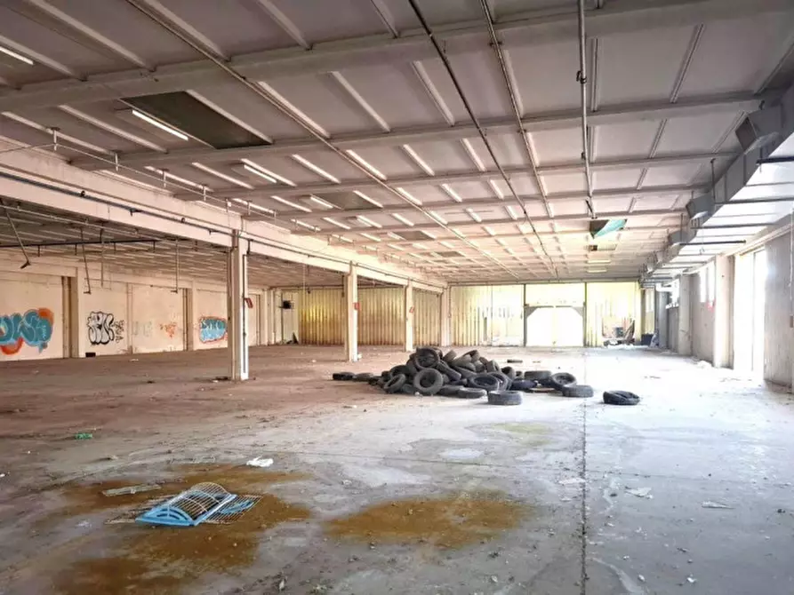 Immagine 4 di Capannone industriale in vendita  in Via delle Barazzine, 27017 Pieve Porto Morone PV, Italia a Pieve Porto Morone
