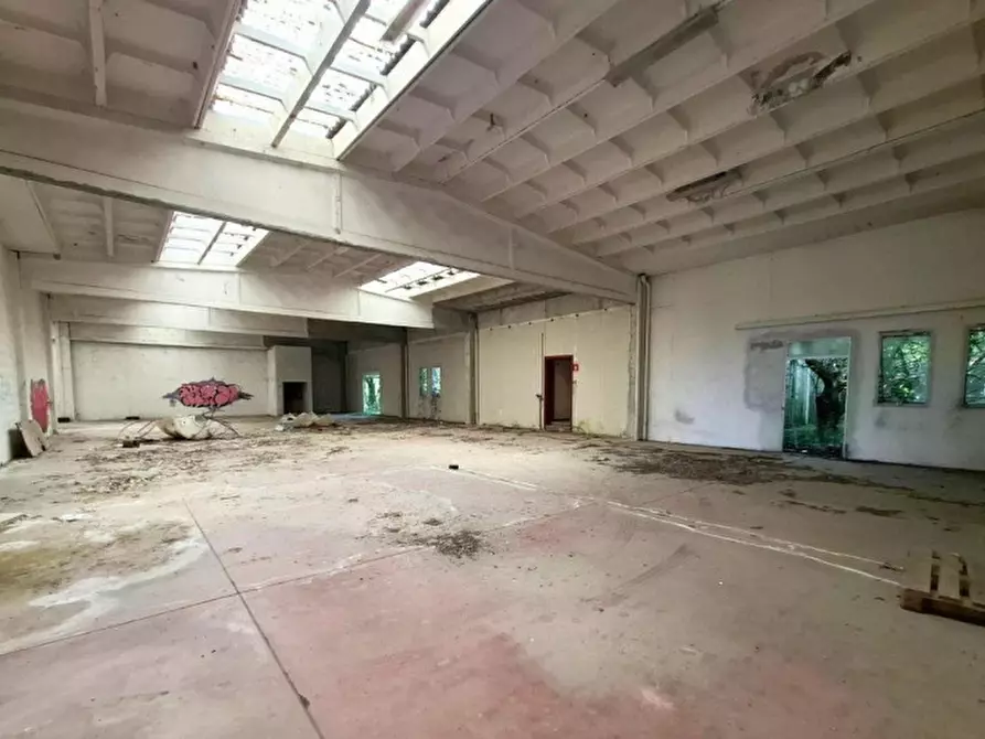 Immagine 9 di Capannone industriale in vendita  in Via delle Barazzine, 27017 Pieve Porto Morone PV, Italia a Pieve Porto Morone