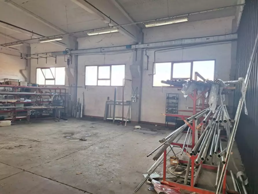 Immagine 27 di Capannone industriale in vendita  in Contrada Imperatore snc a Bisignano