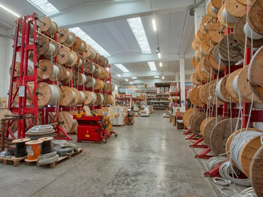 Immagine 9 di Capannone industriale in vendita  in S.S.16 Nord Km. 509 a Vasto