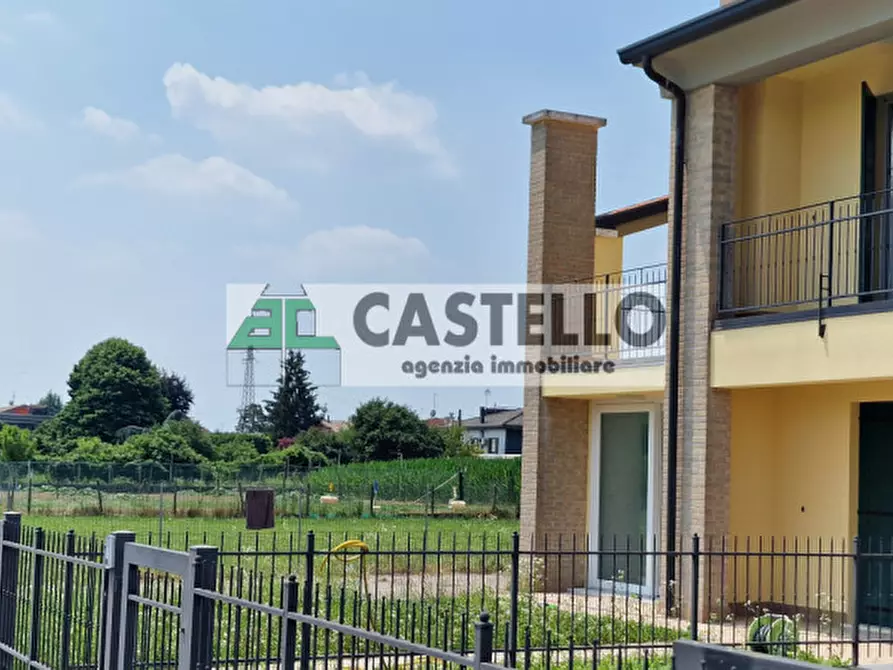 Immagine 2 di Casa bifamiliare in vendita  in Via Bassa III 1 a Campodarsego