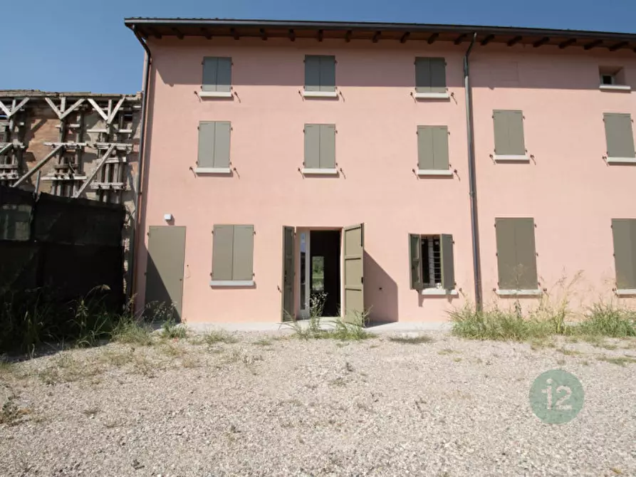 Immagine 2 di Villetta a schiera in vendita  in Via Mazzarana 73 a Novi Di Modena
