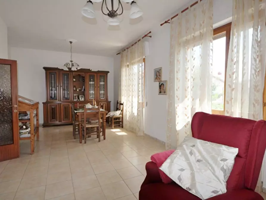 Immagine 3 di Villa in vendita  in Cicogna a Terranuova Bracciolini