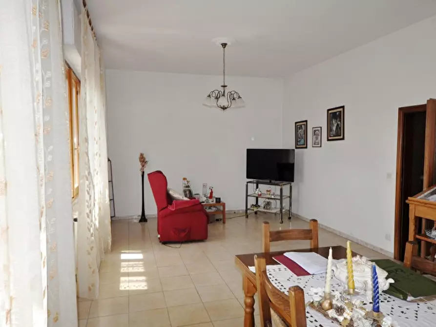 Immagine 5 di Villa in vendita  in Cicogna a Terranuova Bracciolini