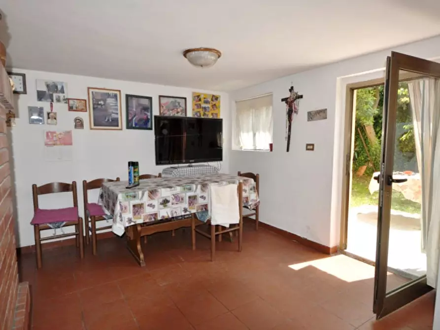 Immagine 19 di Villa in vendita  in Cicogna a Terranuova Bracciolini