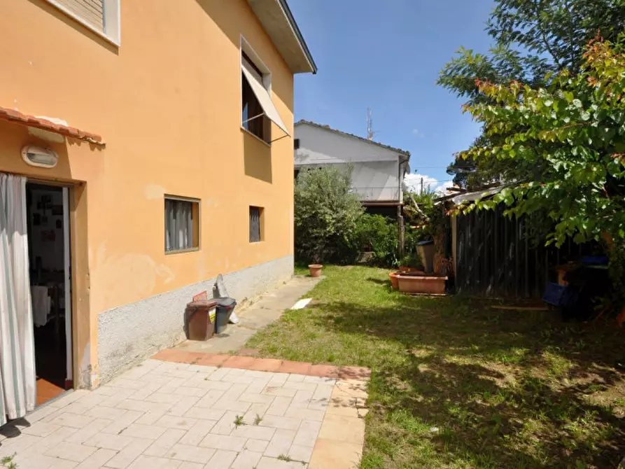Immagine 22 di Villa in vendita  in Cicogna a Terranuova Bracciolini