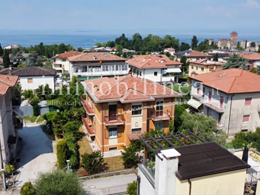 Immagine 10 di Casa bifamiliare in vendita  in VICOLO CASARA n. 12 Piano 1 a Lazise