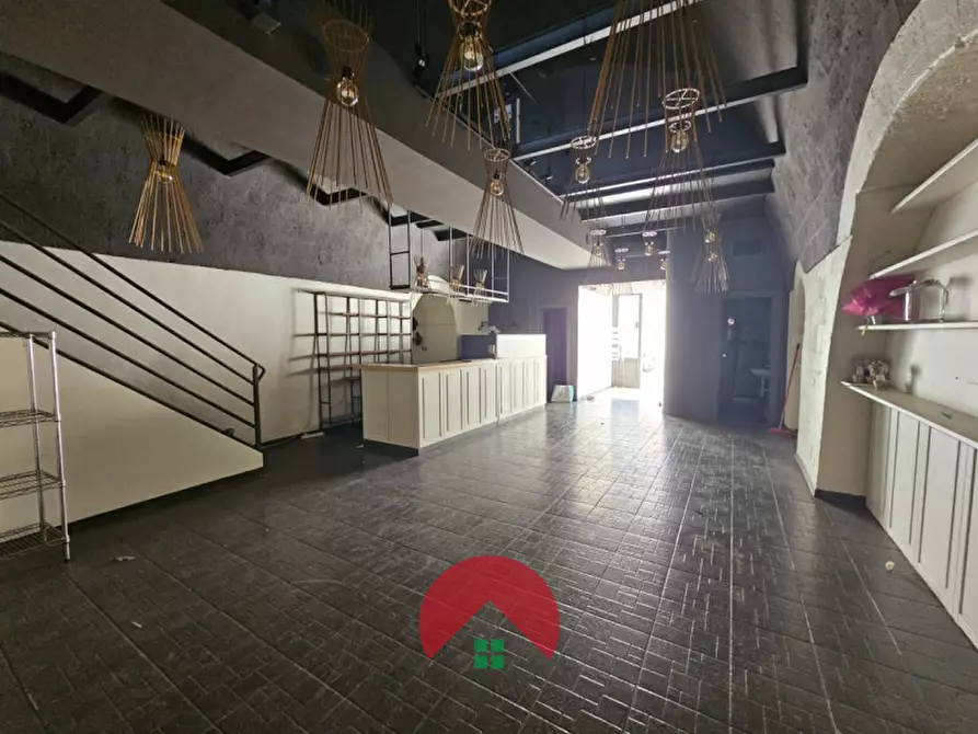 Immagine 3 di Negozio in vendita  in Via Casalnuovo a Matera