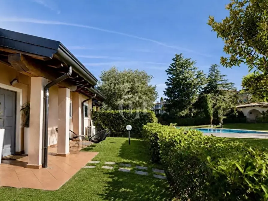 Immagine 3 di Villetta a schiera in vendita  in via Meucci n. 9 a Padenghe Sul Garda