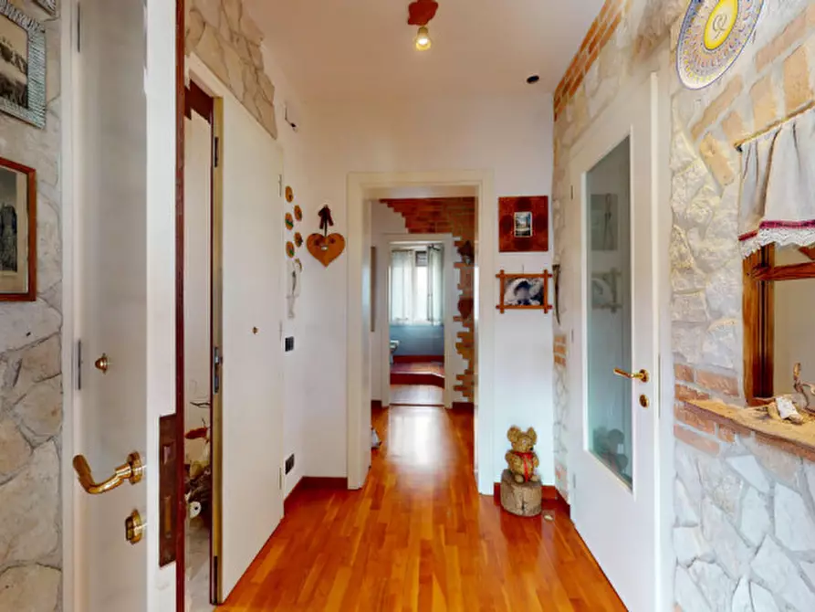 Immagine 9 di Casa bifamiliare in vendita  in Via Benedetto Galizzi a Vicenza