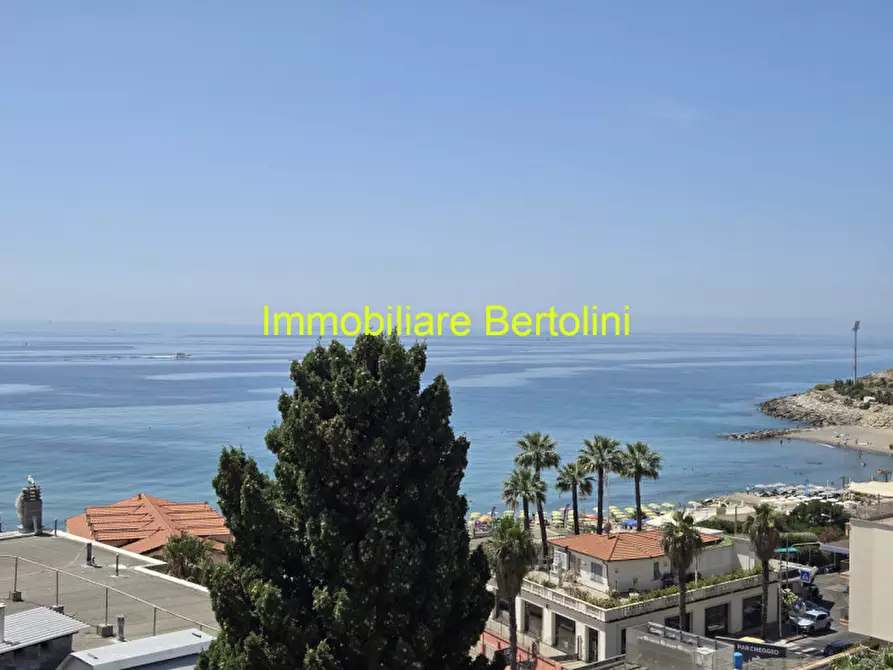 Immagine 1 di Attico in vendita  in Via Padre Semeria, 57 a San Remo