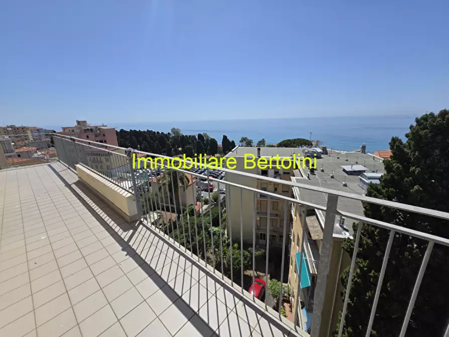 Immagine 2 di Attico in vendita  in Via Padre Semeria, 57 a San Remo
