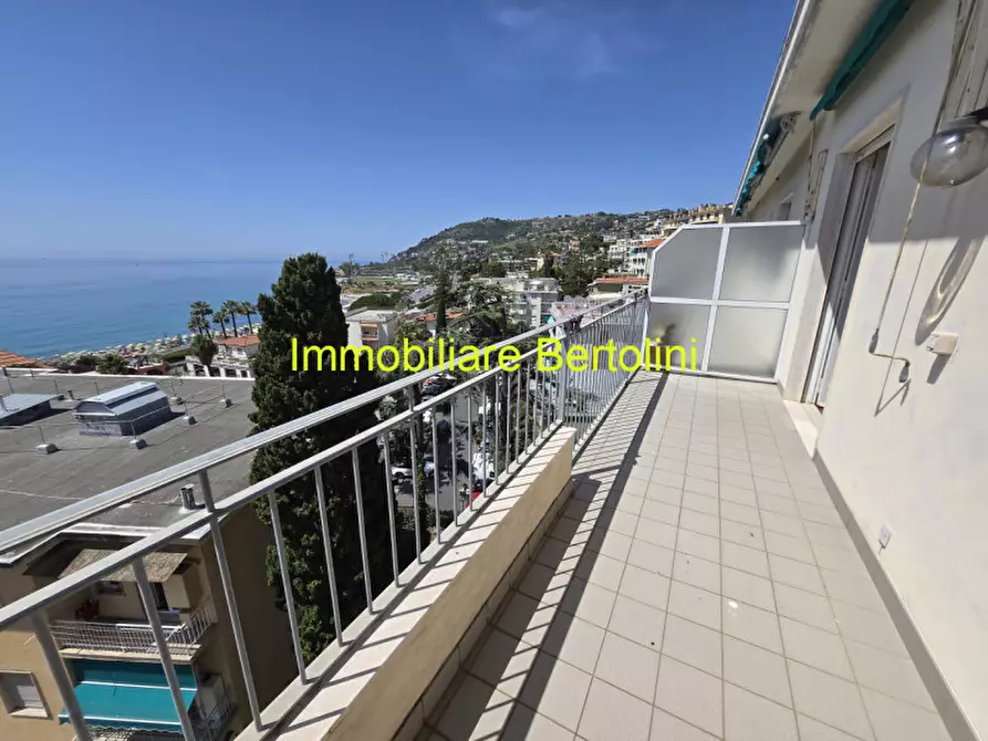 Immagine 3 di Attico in vendita  in Via Padre Semeria, 57 a San Remo