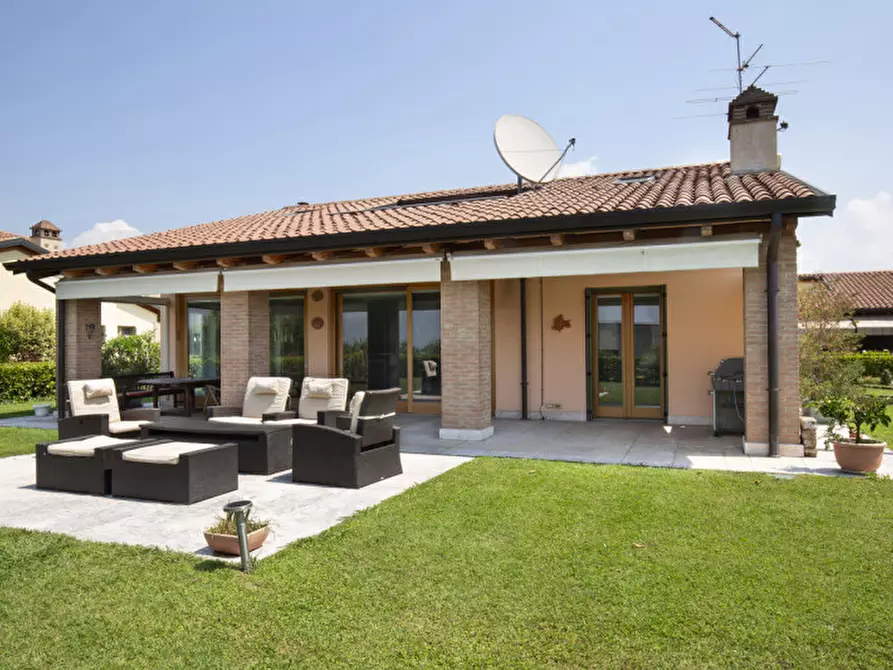 Immagine 31 di Casa indipendente in vendita  in via san martino 39 a Lazise
