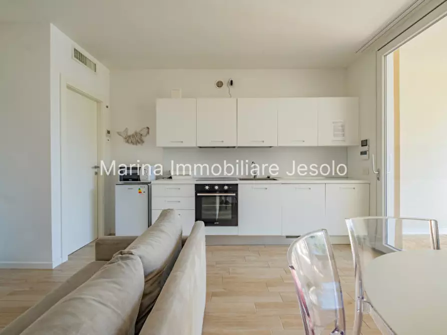 Immagine 7 di Appartamento in vendita  in Via Belluno a Jesolo