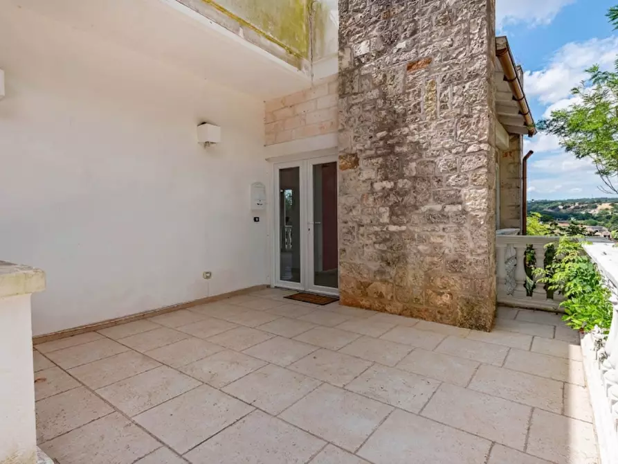 Immagine 9 di Villa in vendita  a Fasano