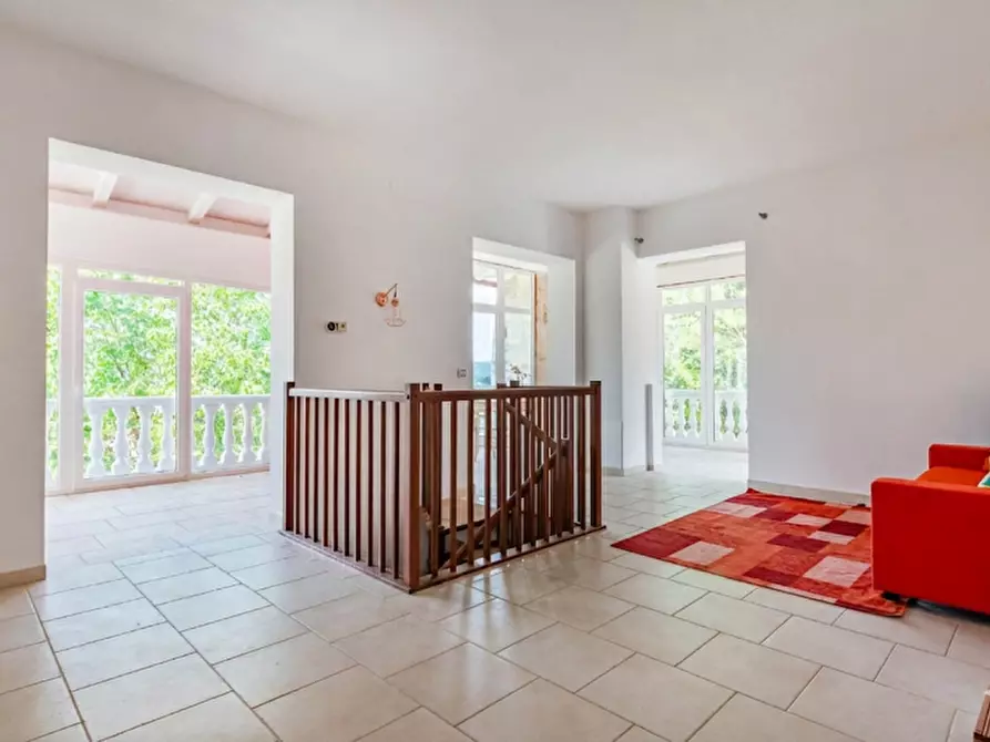 Immagine 13 di Villa in vendita  a Fasano