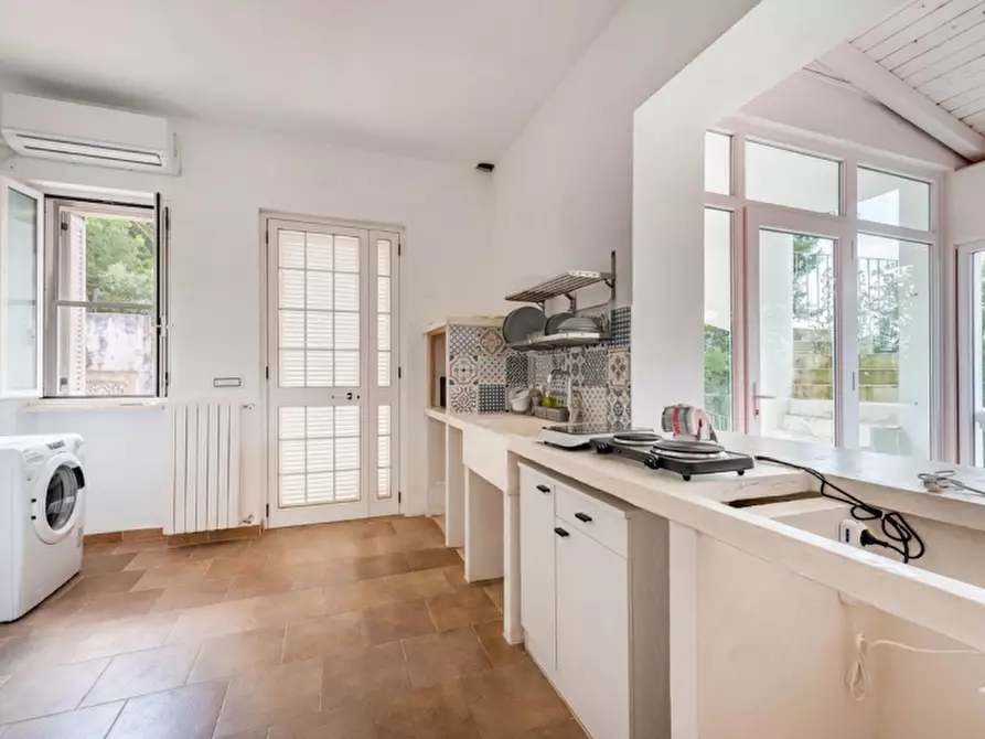 Immagine 16 di Villa in vendita  a Fasano