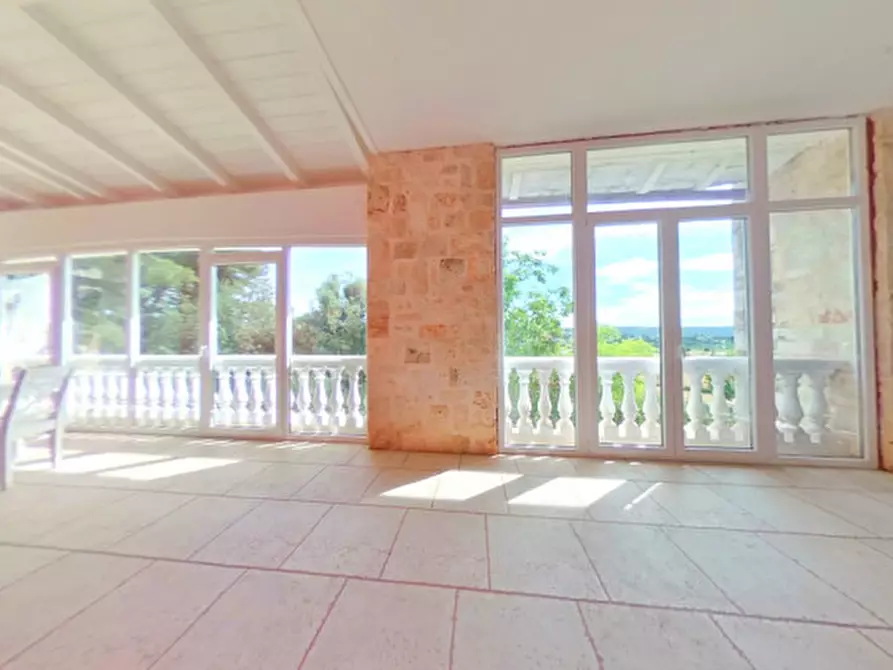 Immagine 21 di Villa in vendita  a Fasano