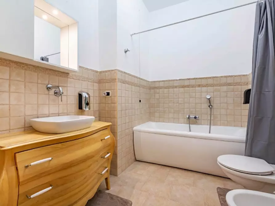 Immagine 39 di Villa in vendita  a Fasano