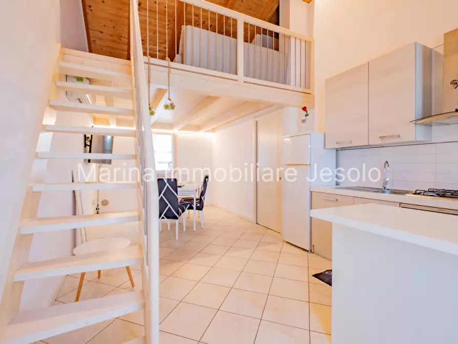 Immagine 4 di Appartamento in vendita  in Via Cristoforo Colombo 70 a Jesolo