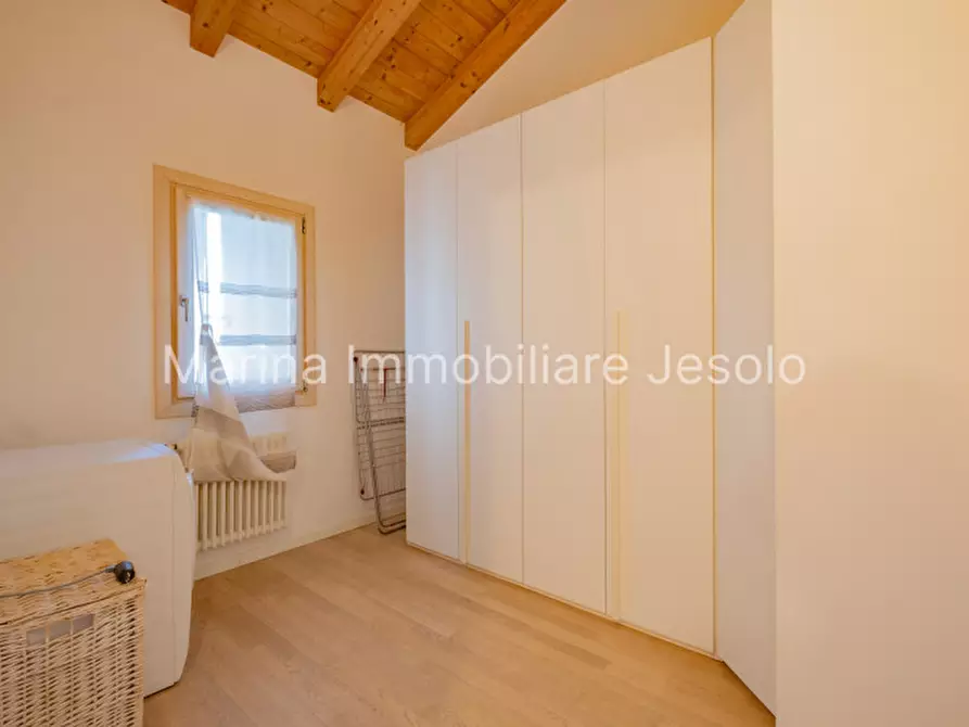 Immagine 13 di Appartamento in vendita  in Via Cristoforo Colombo 70 a Jesolo