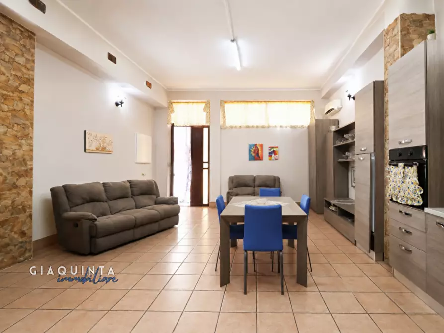 Immagine 11 di Casa indipendente in vendita  in vi Firenze n.55 a Palagonia
