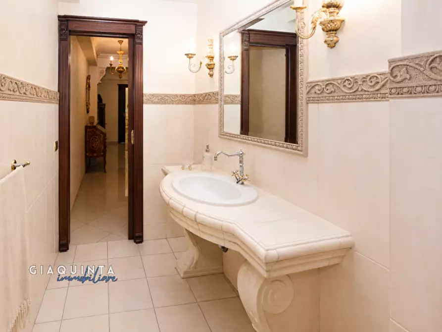 Immagine 22 di Casa indipendente in vendita  in vi Firenze n.55 a Palagonia