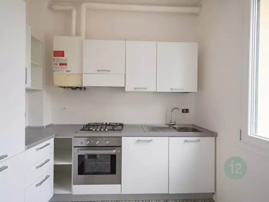 Immagine 5 di Appartamento in vendita  a Novi Di Modena