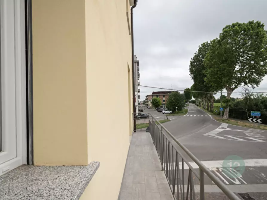 Immagine 10 di Appartamento in vendita  a Novi Di Modena