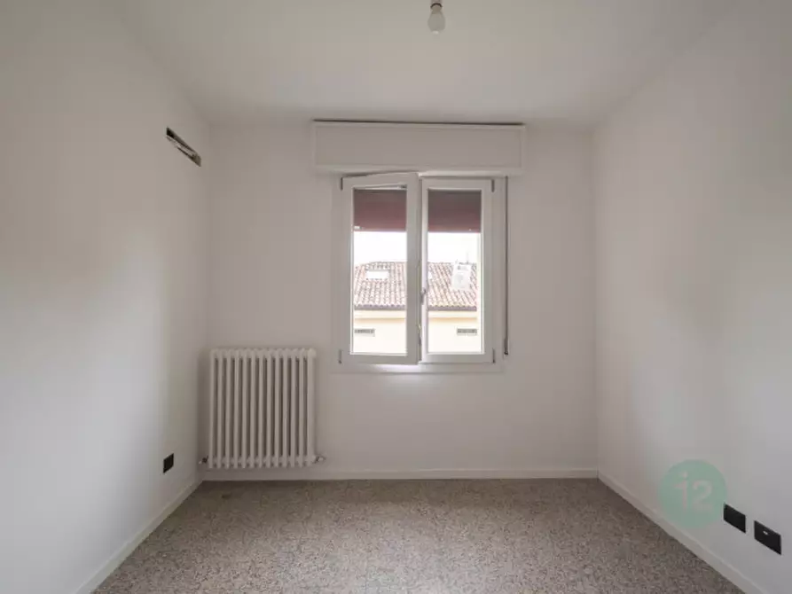 Immagine 9 di Appartamento in vendita  a Novi Di Modena