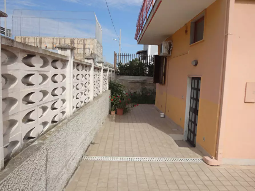 Immagine 2 di Appartamento in vendita  in VIA NAPOLI a Bari