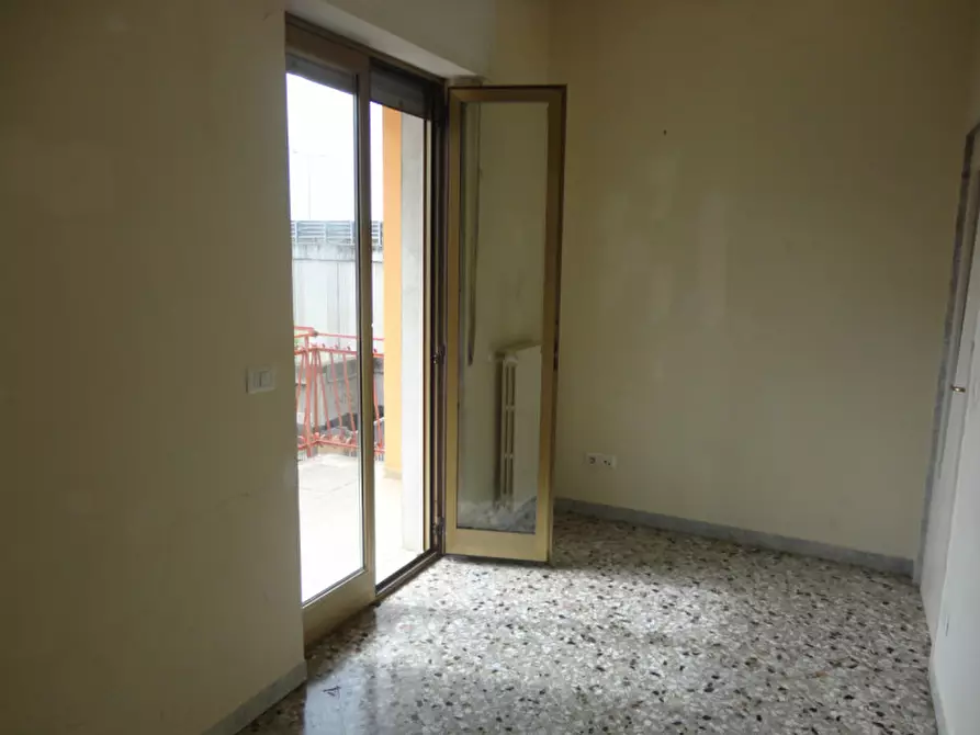 Immagine 9 di Appartamento in vendita  in VIA NAPOLI a Bari