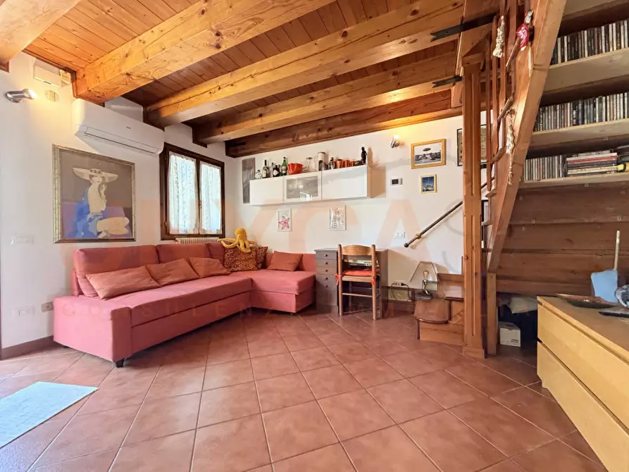 Immagine 2 di Villetta a schiera in vendita  in Via Sant'Antonio a Selvazzano Dentro