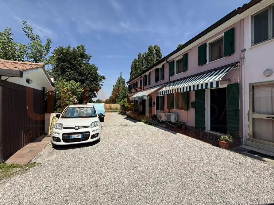 Immagine 16 di Villetta a schiera in vendita  in Via Sant'Antonio a Selvazzano Dentro